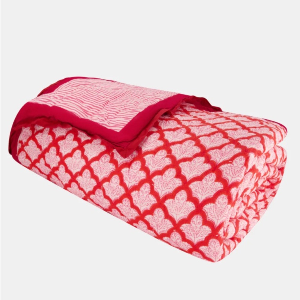 Roller Rabbit Jemina bedding - Picture 2 of 4